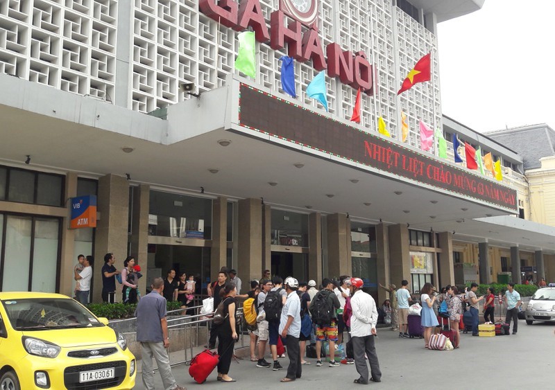 Với các tuyến cố định đi từ Hà Nội và ngược lại, TP Hồ Chí Minh và ngược lại: Chỉ vận chuyển hành khách tối đa 02 chuyến/ngày đối với các tuyến dưới 100km.