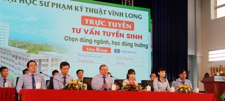 Chương trình tư vấn tuyển sinh trực tuyến của Trường ĐH Sư phạm kỹ thuật Vĩnh Long.