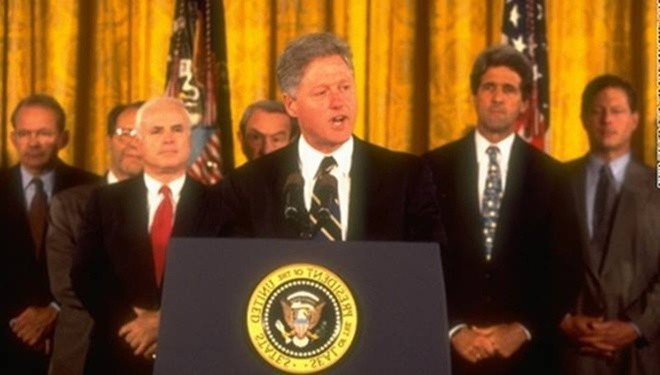 Thời khắc lịch sử - ngày 11/7/1995, Tổng thống Mỹ Clinton tuyên bố chính thức bình thường hóa quan hệ với Việt Nam.