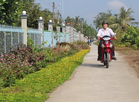 Sự đóng góp tích cực của đảng viên đang công tác trong các phong trào địa phương, nhất là trong xây dựng nông thôn mới đã góp phần tạo chuyển biến rõ nét.