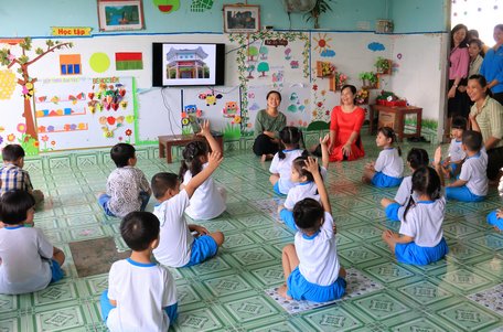 Học sinh mầm non chỉ học một buổi, để các trường có thời gian chuẩn bị công tác vệ sinh, an toàn thực phẩm trước khi học bán trú trở lại.