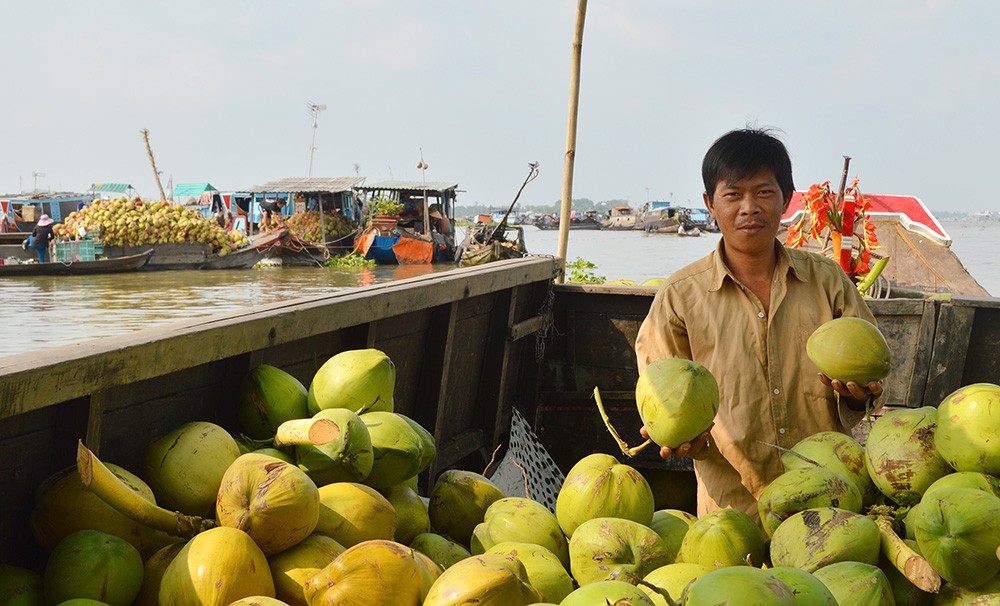 Chợ nổi Long Xuyên có tiềm năng du lịch