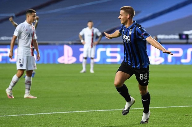 Mario Pasalic giúp Atalanta dẫn trước PSG. (Nguồn: Getty Images)