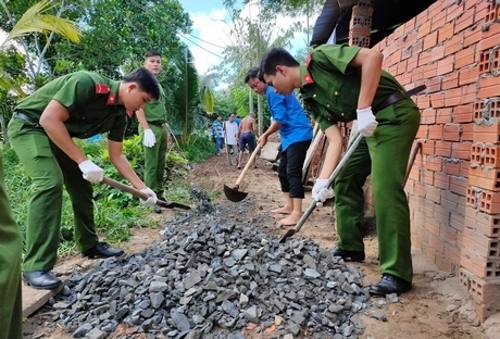 Các phong trào tình nguyện góp phần kết nối đoàn viên, thanh niên với nhau, phát huy lợi thế bản thân, cống hiến cho xã hội.