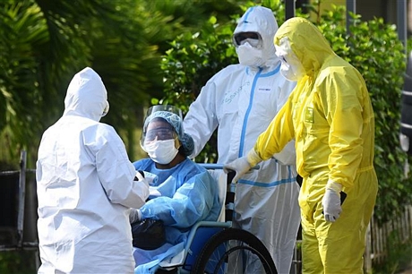 Bệnh nhân nhiễm COVID-19 điều trị tại bệnh viện ở Santa Tecla, El Salvador. Ảnh: AFP/TTXVN