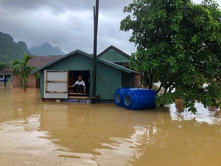  Nước lên đến đâu, nhà phao nổi đến đó.