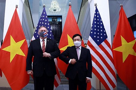 Phó Thủ tướng, Bộ trưởng Ngoại giao Phạm Bình Minh và Ngoại trưởng Hoa Kỳ Michael Pompeo - Ảnh: VGP/Hải Minh