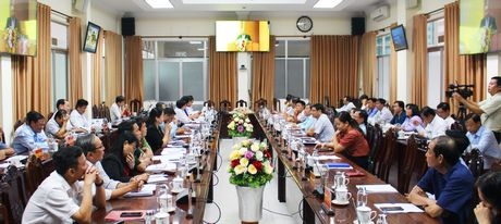 Đại biểu tham dự hội nghị tại điểm cầu tỉnhVĩnh Long