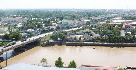 Phát triển đô thị ĐBSCL cần duy trì bản sắc văn hóa lối sống sông nước, miệt vườn. Trong ảnh: Một góc TP Vĩnh Long.