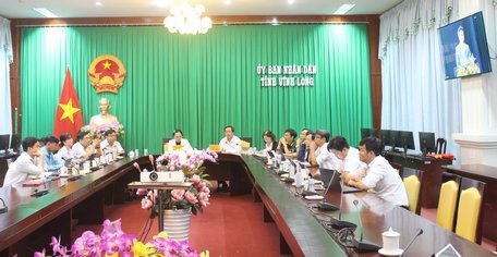 Các đại biểu dự hội nghị tại điểm cầu Vĩnh Long.
