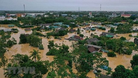 Lũ lớn trên sông Hiếu gây ngập diện rộng tại khu vực xã Thanh An, huyện Cam Lộ, tỉnh Quảng Trị. (Ảnh: Hồ Cầu/TTXVN)