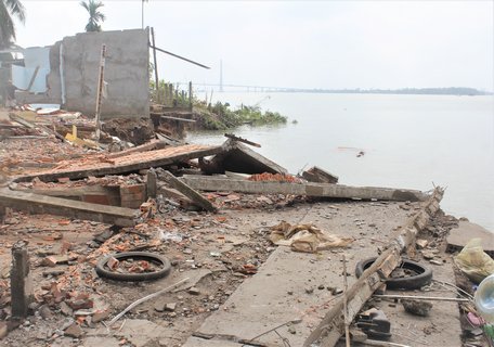 Cũng ở Khóm 3, một đoạn sạt lở khác vào ngày 14/2/2021.