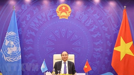 Thủ tướng Chính phủ Nguyễn Xuân Phúc phát biểu tại điểm cầu Hà Nội. (Ảnh: Thống Nhất/TTXVN)