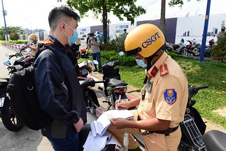 Phí bảo hiểm được Chính phủ xem xét vừa đủ quỹ bồi thường và chi phí triển khai nên rất thấp so với thu nhập của chủ xe cơ giới, ví dụ đối với xe môtô quy định mức phí 66.000 đồng/năm, tức chưa đến 200 đồng/ngày.