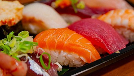 Nhiều người dân Đài Loan đổi tên chỉ vì được ăn sushi miễn phí. Ảnh: CNN