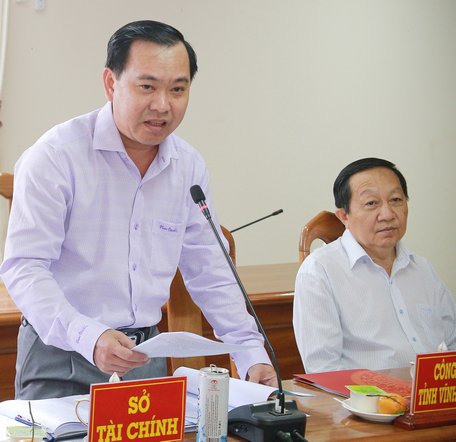 Tại buổi làm việc, các đại biểu có nhiều đóng góp cho Huyện ủy Bình Tân trong thực hiện nghị quyết, xây huyện NTM và công tác bầu cử.