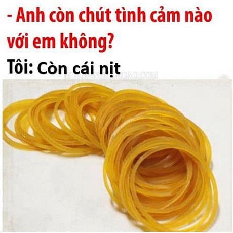 Cụm từ “còn cái nịt” được bạn trẻ sử dụng phổ biến và tùy tiện trên Facebook (Ảnh chụp từ Facebook).