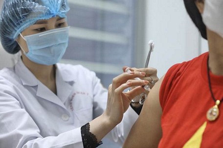 Thử nghiệm vaccine Nano Covax phòng COVID-19. (Ảnh: Minh Quyết/TTXVN)
