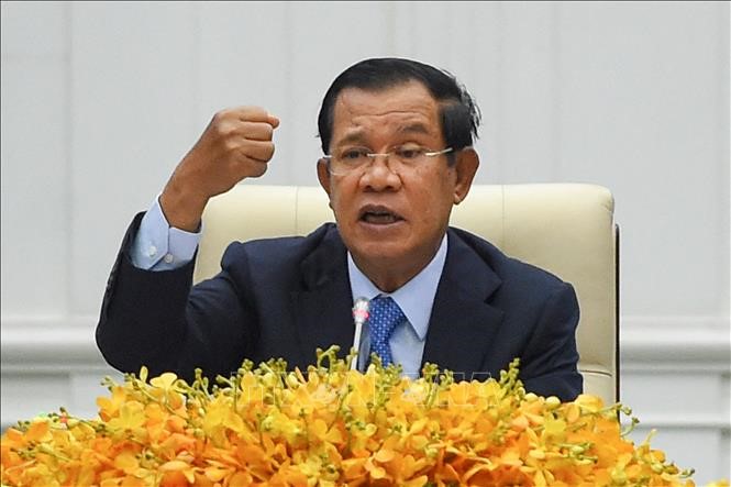 Thủ tướng Campuchia Hun Sen tại cuộc họp báo ở Phnom Penh. Ảnh tư liệu: AFP/TTXVN