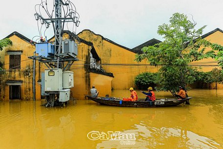 Hội An ngày lũ.