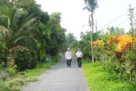 Người cao tuổi tích cực tham gia phong trào thi đua “tuổi cao- gương sáng”, góp phần phát triển kinh tế- xã hội tại địa phương.