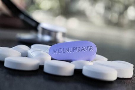 Bên cạnh vaccine, thuốc điều trị COVID-19 hứa hẹn sẽ nhanh chóng chấm dứt đại dịch.