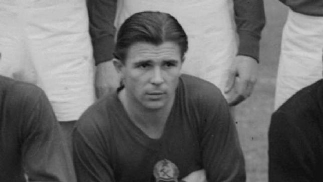 3. Ferenc Puskas | Hungary & Tây Ban Nha | 84 bàn thắng/89 trận đấu