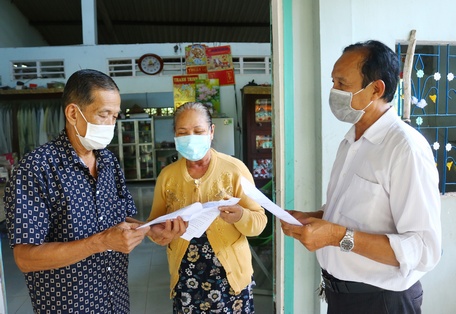 Tuyên truyền, vận động người dân thực hiện tốt các biện pháp phòng chống dịch bệnh.