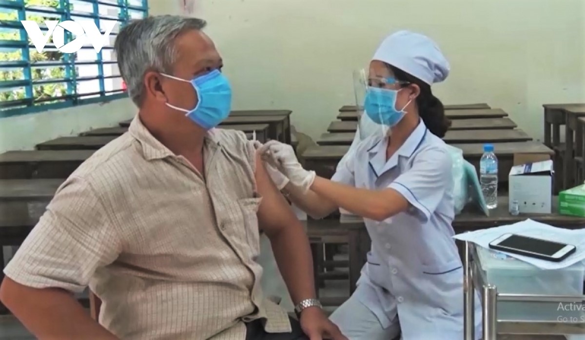 An Giang tiêm vaccine đại trà cho người dân