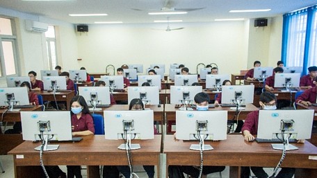Phòng thực hành trang bị máy tính ảo ứng dụng Điện toán Cloud.