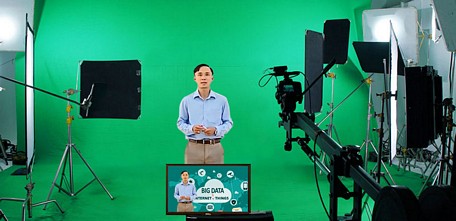 Studio phục vụ xây dựng học liệu số.
