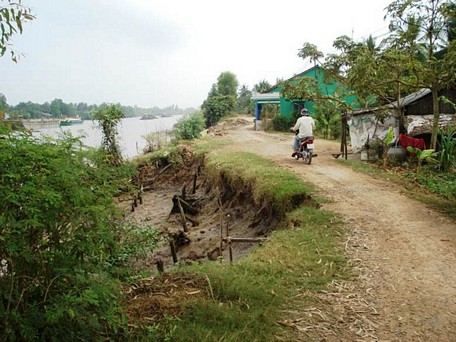  Một đoạn kênh Chợ Gạo bị sạt lở nghiêm trọng