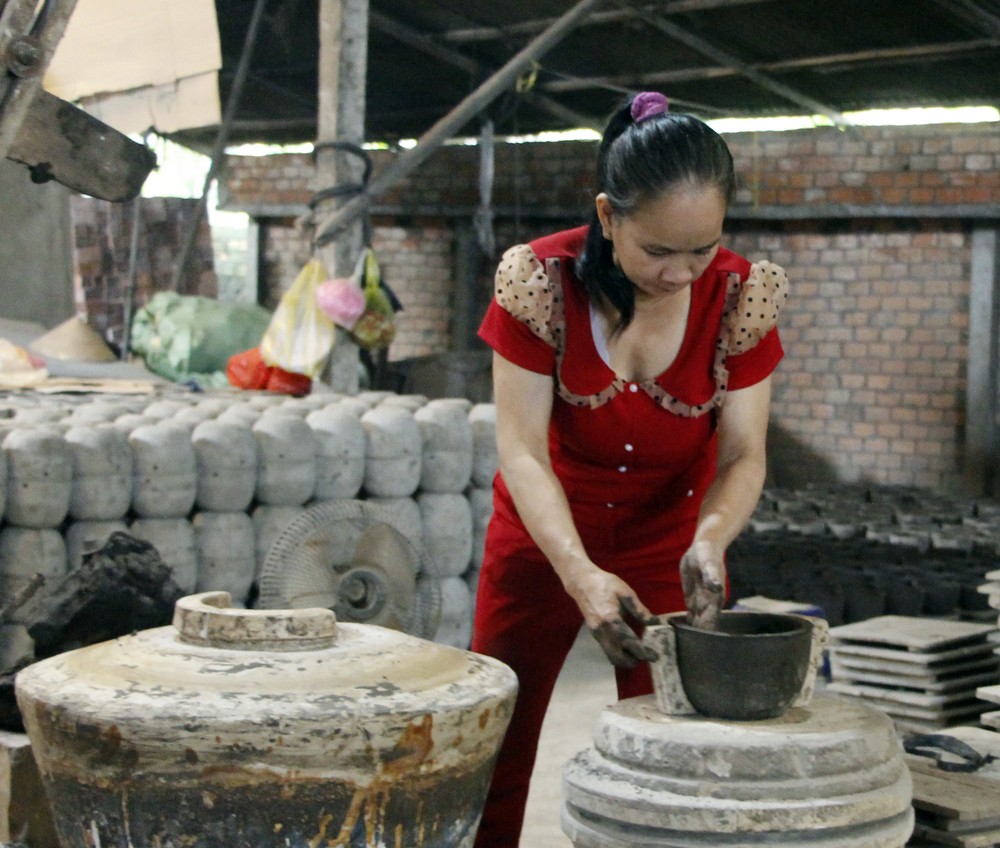  Mỗi sản phẩm làm ra chứa đựng cả sự tâm huyết của người thợ.