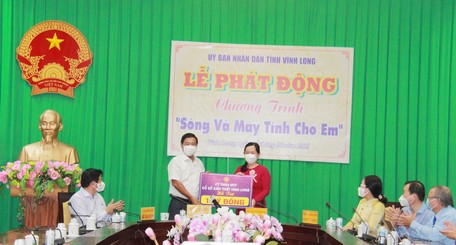 Chương trình “Sóng và máy tính cho em” nhận được sự quan tâm của các tổ chức, cá nhân trong và ngoài tỉnh.