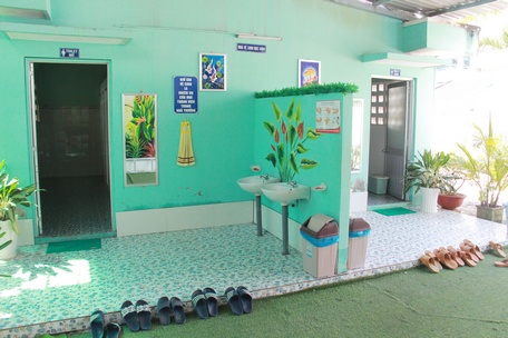Nhà vệ sinh Trường THCS Tân An Hội.