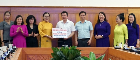 Vĩnh Long trao đổi kinh nghiệm phòng chống dịch COVID-19 với tỉnh Thừa Thiên Huế  