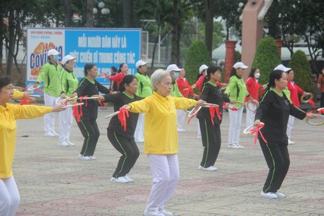 Giải Vô địch Thể dục dưỡng sinh và GALA toàn quốc là dịp để các VĐV gặp gỡ, giao lưu, trao đổi kinh nghiệm cùng nâng cao trình độ chuyên môn (ảnh minh hoạ).