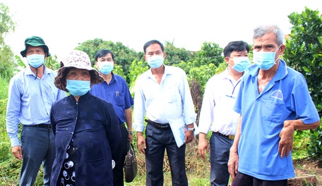 Sự đồng thuận của người dân có ý nghĩa rất quan trọng trong việc hoàn thành tuyến đê bao.