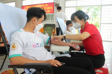 Phong trào hiến máu ngày càng lan tỏa trong cộng đồng, nhiều tầng lớp cùng tham gia. 