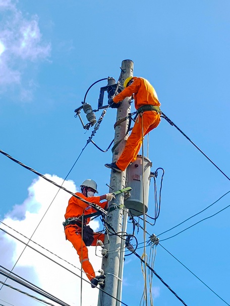 Nhanh chóng xử lý sự cố lưới điện, trạm điện, nguồn điện cấp cho các phụ tải quan trọng.