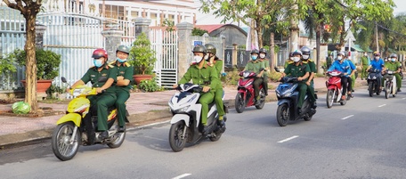 Chính quyền địa phương, các ngành, đoàn thể thường xuyên tổ chức tuyên truyền, ra quân xử lý vi phạm về trật tự xã hội.