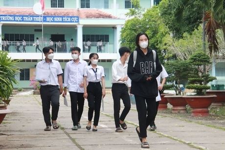 99,93% học sinh đậu tốt nghiệp THPT đợt 1 năm học 2020- 2021.