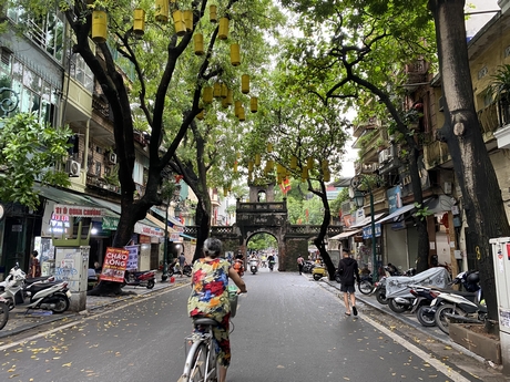 Di tích Ô Quang Chưởng cổ kính giữa lòng Hà Nội.