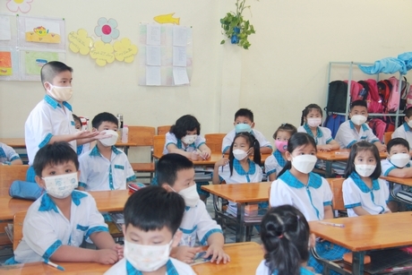 Mỗi gia đình nên có đủ hai con, nuôi dạy con tốt.Ảnh minh họa