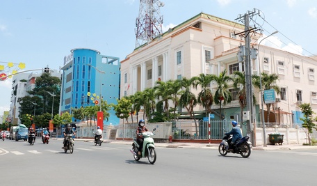   Đô thị Vĩnh Long ngày càng phát triển.Ảnh: PHẠM PHONG