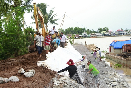 Sau khi hoàn thành gia cố sạt lở sẽ bảo vệ sản xuất trong khu vực.