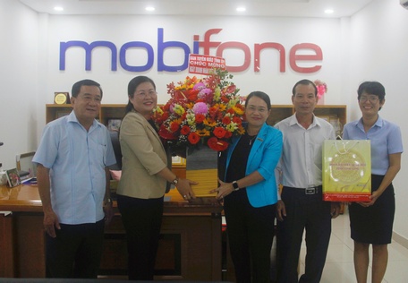 Thăm và chúc mừng Mobifone chi nhánh Vĩnh Long.