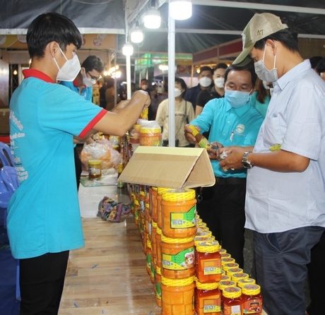 Cần có nhiều giải pháp đồng bộ và có hình thức để giới thiệu sản phẩm OCOP của địa phương.