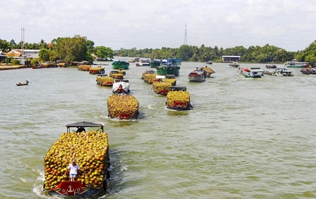 Tác phẩm “Nhịp sống trên sông” của nhà báo Thảo Ly.