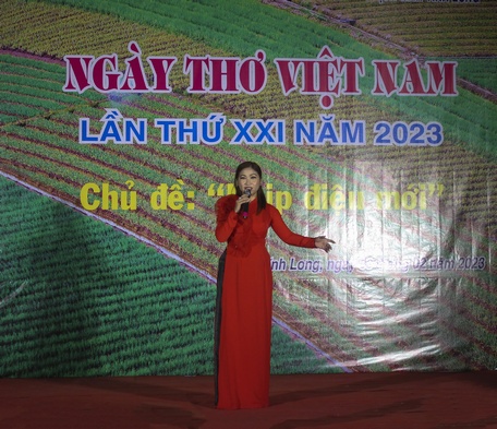 Giới thiệu nhiều sáng tác đặc sắc của các tác giả tỉnh nhà. 